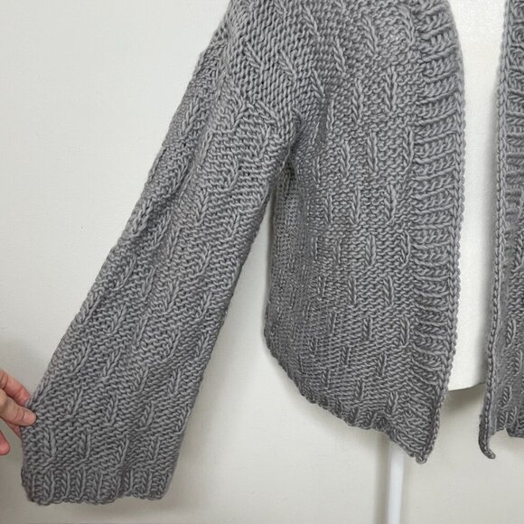 Handmade Women's Cardigan Sweater L Gray Open Front Bell Long Sleeve Chunky Knit - Picture 4 of 5